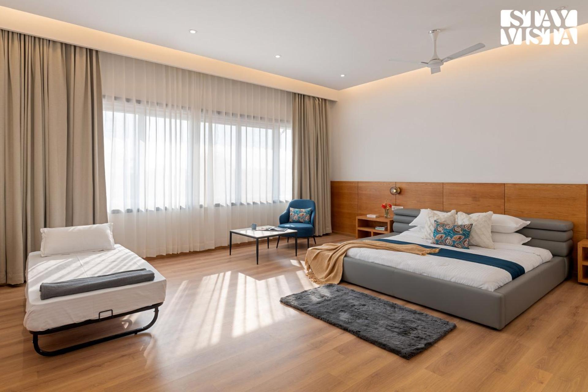 Stayvista At Aj House With Pvt Pool & Projector Set-Up ไฮเดอราบัด ภายนอก รูปภาพ
